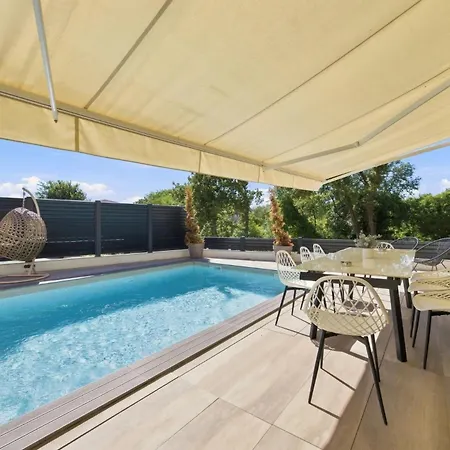 Modern Marlea In By Istrabook Porec